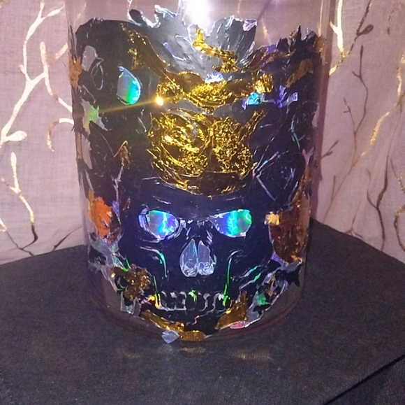 Holographic Tres skeletons n roses - Picture 3 of 6